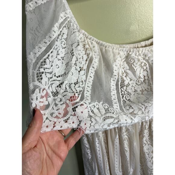 Baltic Born White Nude Caroline Lace Maxi Dress Off Shoulder, Size XXXL - Picture 5 of 8